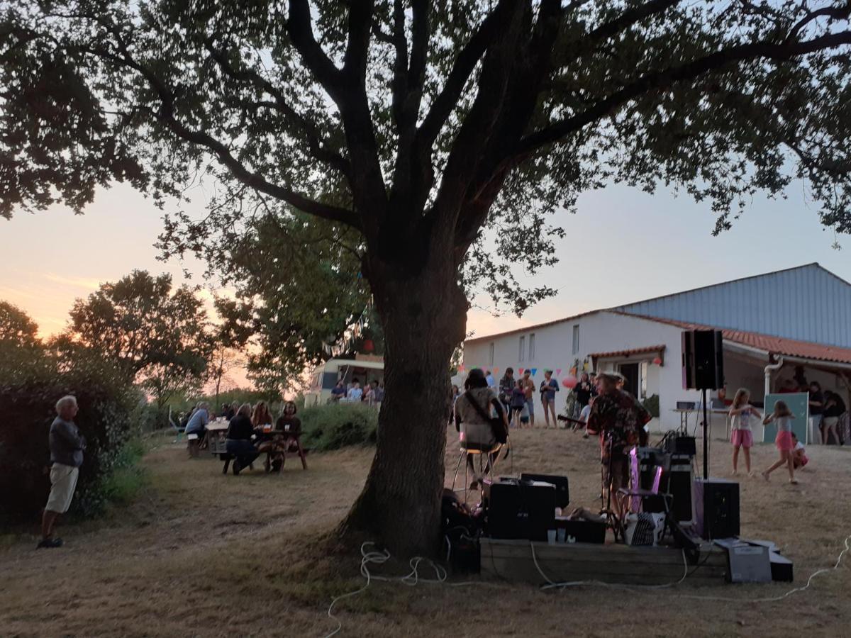 Camping La Bergerie Otel La Chapelle-Achard Dış mekan fotoğraf